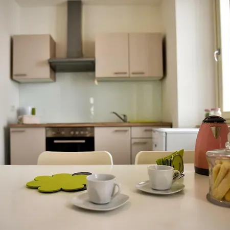 Апартаменты Small Escape