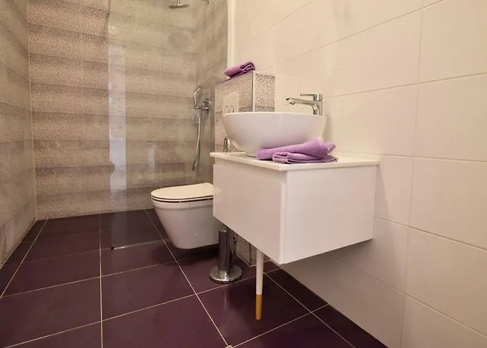 Apartment Small Escape